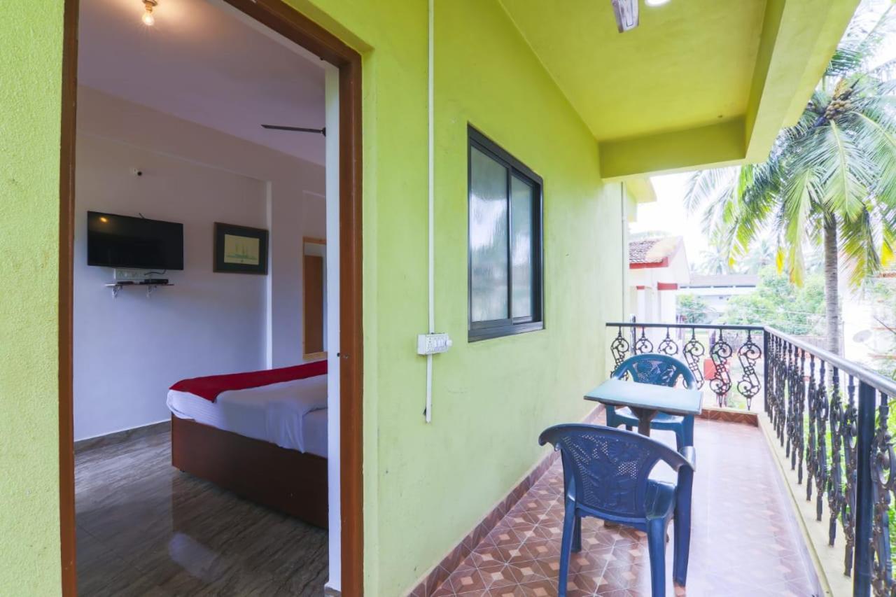 Fullmoon Beach Place Кандолим Екстериор снимка