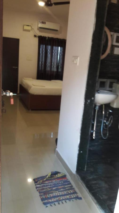 Fullmoon Beach Place Кандолим Екстериор снимка