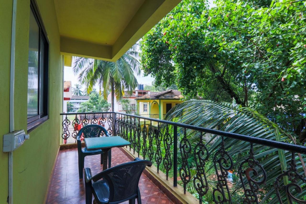 Fullmoon Beach Place Кандолим Екстериор снимка